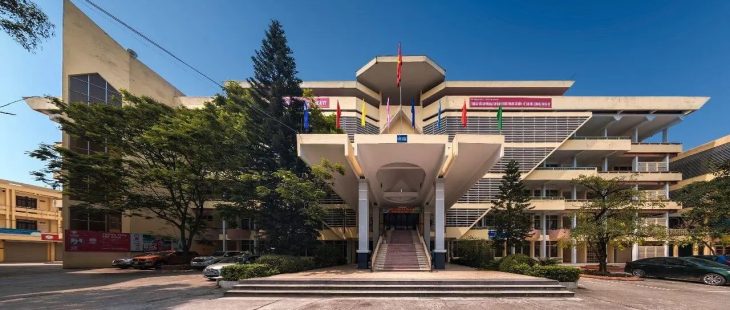 Học viện Tài chính