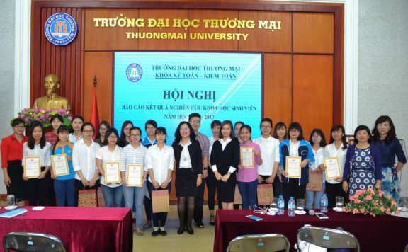 chuyen-nganh-kiem-toan-tai-dai-hoc-thuong-mai