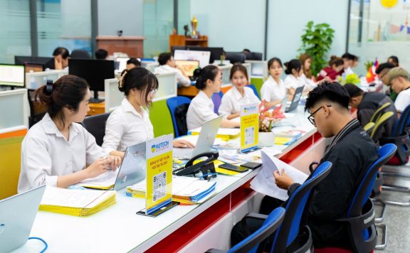 hutech-nhan-ho-so-dang-ky-xet-tuyen-hoc-ba-den-ngay-31-5