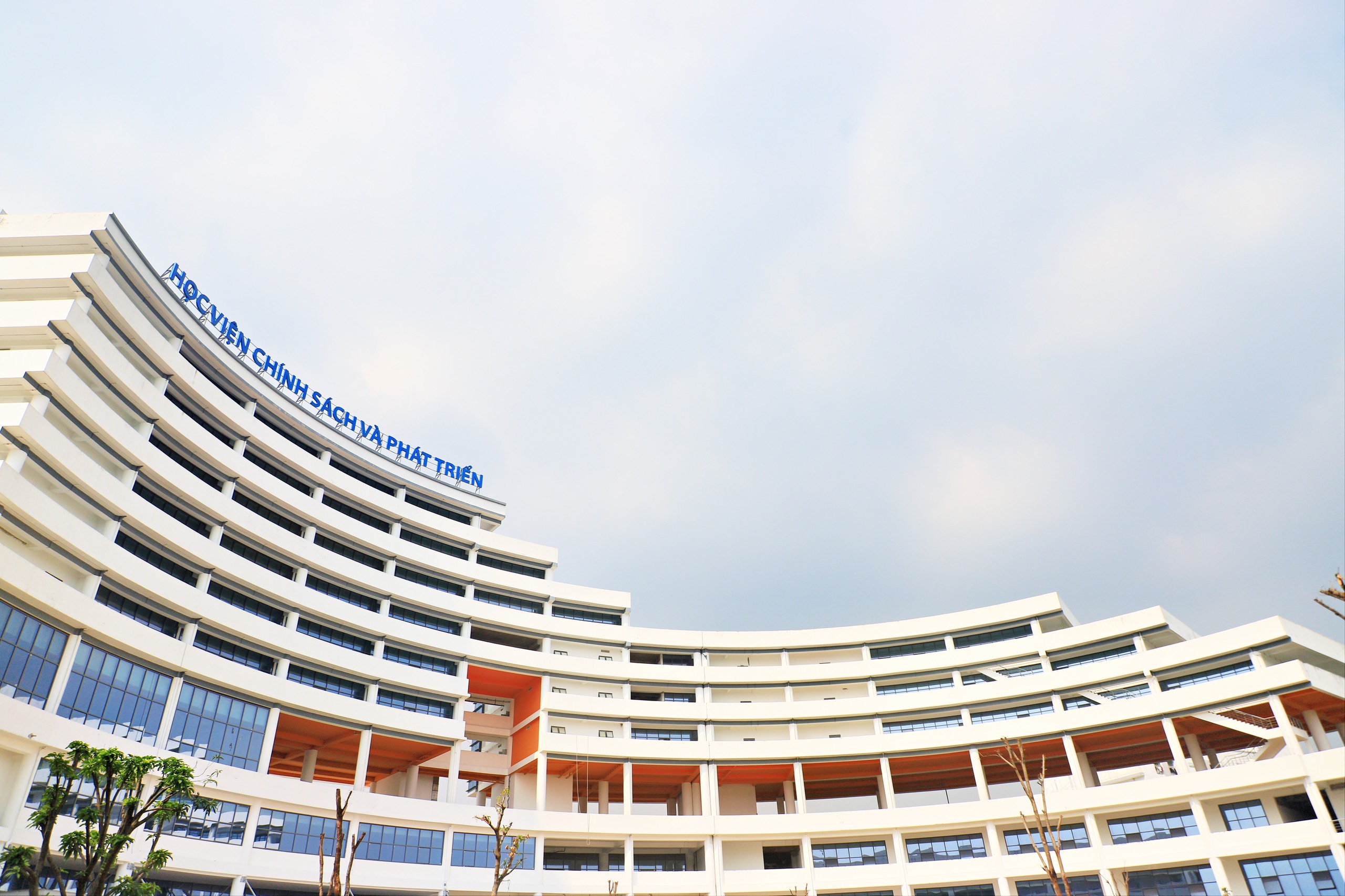 4,Học viện chính sách và phát triển